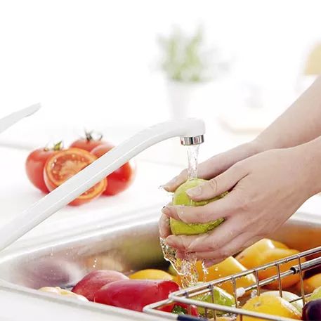 预防新型冠状病毒 食品经营中的健康春节九原则